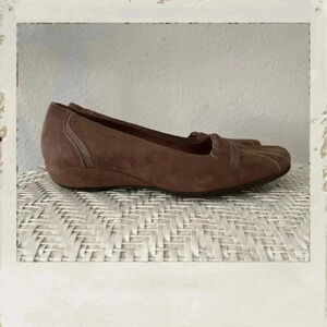 Clarks Artisan | Brown Suede Wedged Loafers Rubber Soles Flats Size 8 Shoes